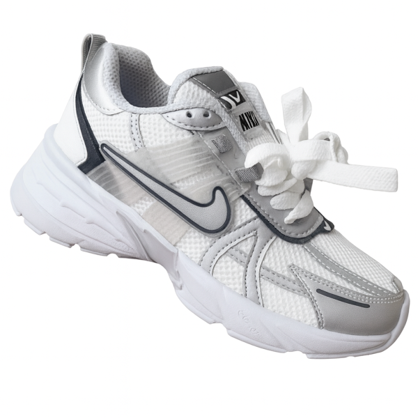 کفش کتونی اسپرت  نایکی Nike V2K زنانه رنگ سفید نقره‌ای - مستر کوالیتی لیبل ویتنام