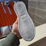 کفش کتونی اسپرت زنانه و دخترانه طرح نایک (Nike) رنگ سفید طوسی مدل ونس